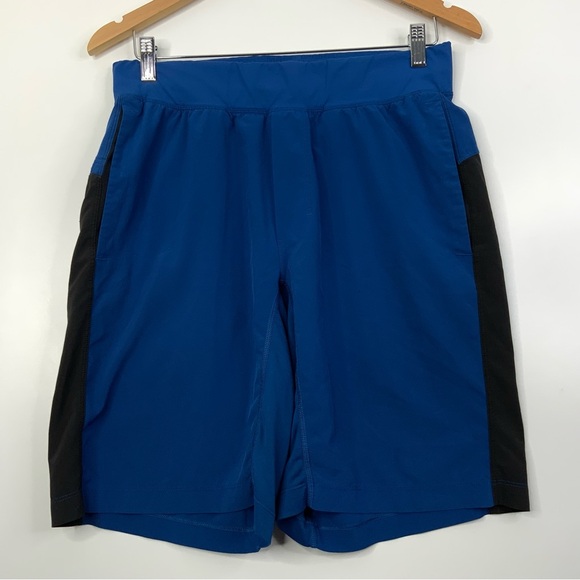 Lululemon T.H.E. Short 9” Linerless. Dark Royal. Size Medium. - Picture 2 of 8